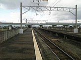 站台全景　右边是从未使用的站台（2006年12月3日）