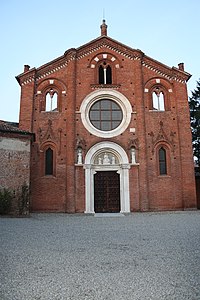 La façade de l'abbaye de Viboldone.