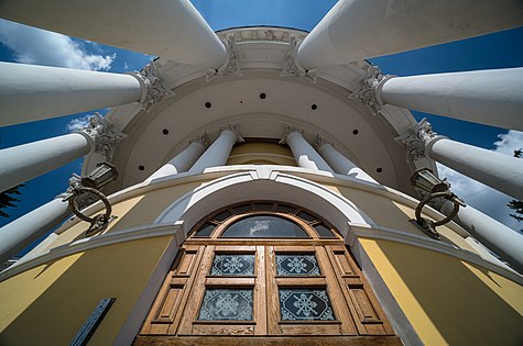 Будівля Інституту шляхетних дівчат. Київ