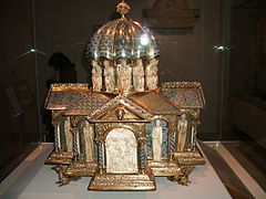 Tabernáculo (c. 1180), arte mosano, Colonia, Victoria and Albert Museum