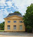 Kavaliershaus F; Großer Garten (Einzeldenkmal zu ID-Nr. 09214104)