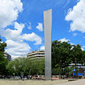 Monolito en la plaza del General Moragues