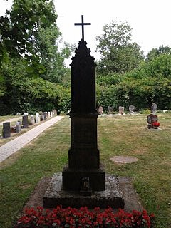 Datei:Ev. Friedhofskreuz Stennweiler.jpg