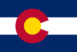 Flag of Colorado dirancang oleh Andrew Carlisle Carson.svg
