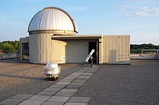 Крыша обсерватории Хирша 2006.JPG