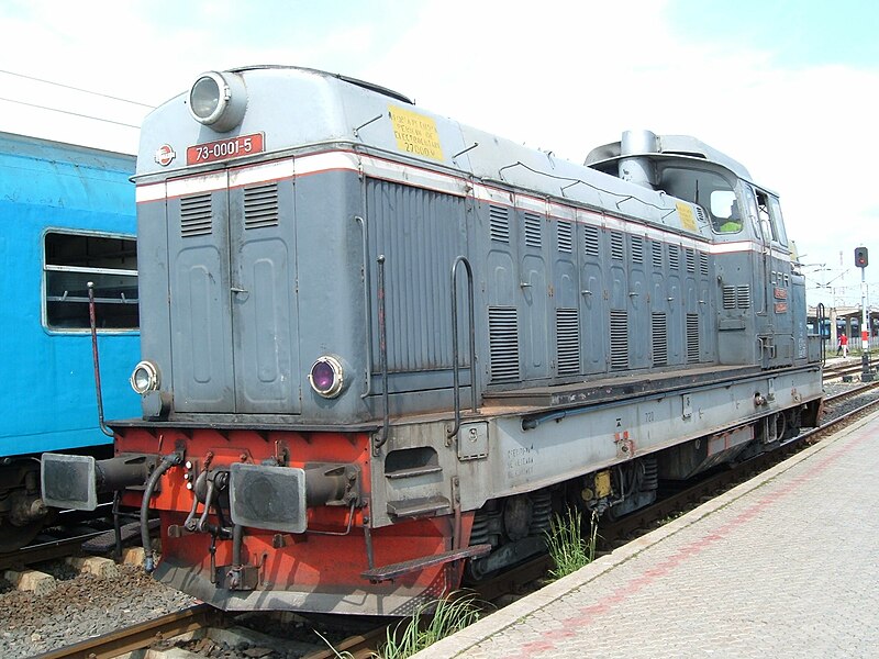 File:Locomotiva CFR clasa 73.jpg