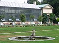 Drei Brunnen im Ziergarten vor den Gewächshäusern