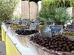 Olives au marché de Bonnieux.jpg