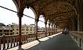 Spaziosa loggia del piano superiore