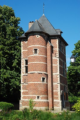 La tourette vue du sud.