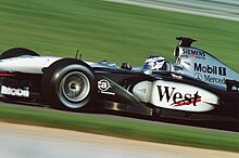 Photo de la McLaren MP4-17 de Räikkönen au GP des États-Unis 2002