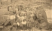 126 people on the top of a redwood stump Tulare Co. Cal. C.C. Curtis. USA, 1888.