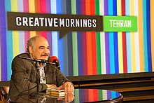 محمدرضا عبدالملکیان در حال سخنرانی در دومین رویداد صبح خلاق تهران