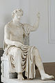 Statue des Augustus, der Kopf wurde im 18. Jahrhundert restauriert (zentrale Exedra)[9]