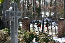 Celtic cross in memorial garden, Bon Air Presbyterian Church, Virginia, with Advent wreaths decorating the gates Celtic cross in memorial garden.jpg