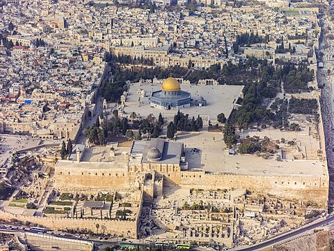 نمای هوایی از سمت جنوب به کوه معبد و شهر قدیم اورشلیم
