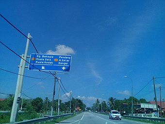 Persimpangan K457 di FT1, di Kampung Bukit Besar.