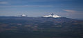 Mount Washington (rechts) und Belknap Crater vom Black Butte aus gesehen