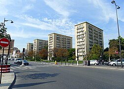 Le cours à proximité de la porte de Vincennes, partie du 20e arrondissement.