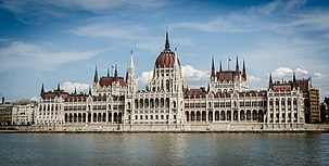 The building of the Hungarian Parliament (10890208584).jpg