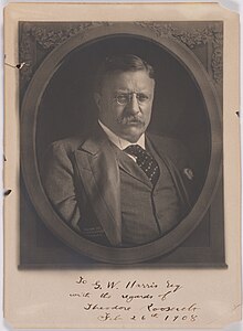 Roosevelt portrait by Harris & Ewing, 1907 Theodore Roosevelt by Harris & Ewing Studio, 1907.jpg