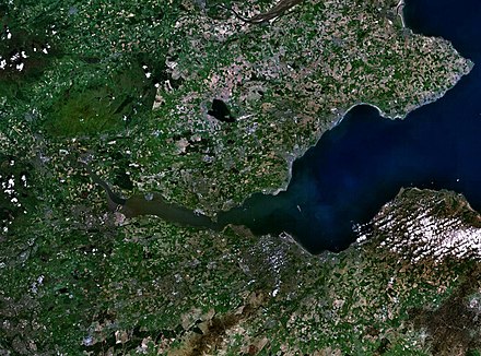 Satellite photo of the Firth and the surrounding area Wfm firth of forth.jpg
