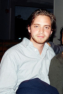 Aaron Stanford 2002.jpg