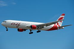 Boeing 767-300ER der Air Canada rouge