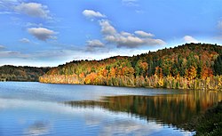 Pohled na Mrtvé jezero u Debrného