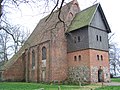 Kirche mit Friedhof