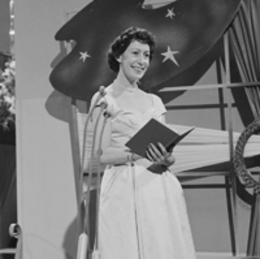 Eŭrovido-Kantokonkurso 1958 - Raquel Rastenni.png