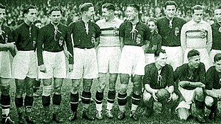 ג'רג' סוץ' (מחזיק בכדור) עם נבחרת הונגריה בשנת 1934