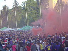 Tifosi del Maribor radunatisi sul lato meridionale del Ljudski vrt per festeggiare la vittoria del loro nono campionato nel 2011