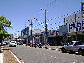 Centro de Nova Andradina visto a partir da avenida Antonio Joaquim de Moura Andrade