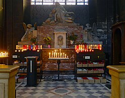 Chapelle avec la Pietà.