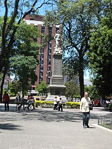 Askatasunaren estatua, Tucumango Independentzia plazan.