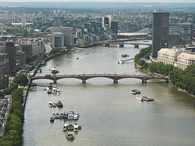 Image illustrative de l’article Lambeth Bridge