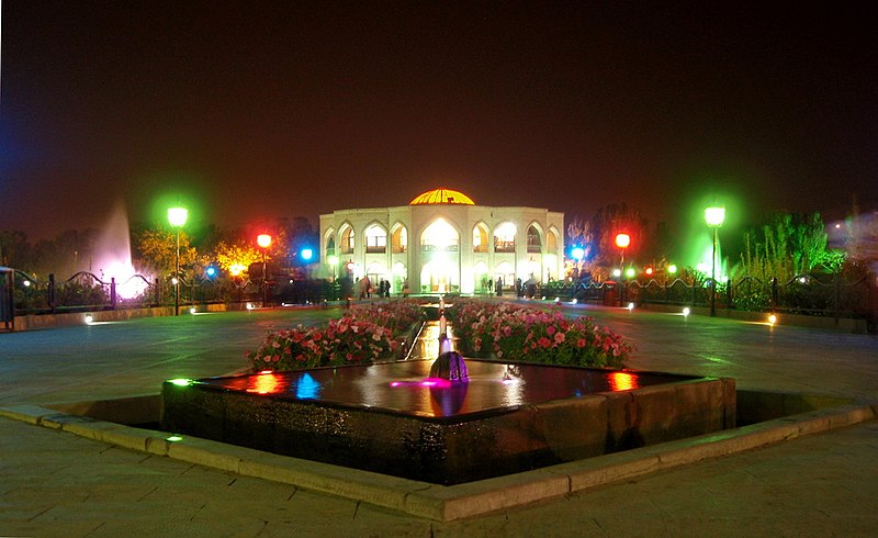 800px-Shah-Goli.Tabriz.jpg