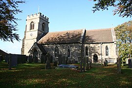 Iglesia de Santa Elena (1879-1890), Kneeton, Nottinghamshire, obra de Ewan Christian, a excepción de la torre occidental medieval[PWi 19]​