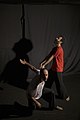 دو بازیگر تئاتر تجربی در حال تمرین اثری با نام سرخ سیل در سال ۱۳۹۳