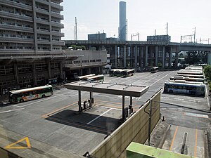 都営バス港南支所（東京モノレール線車窓から）