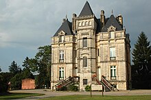 Vue d’un château du Vorlage:S-.