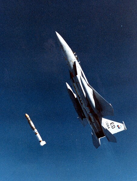 Fichier:ASAT missile launch.jpg
