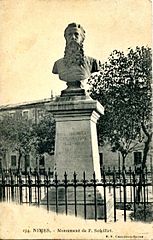 Buste de Paul Soleillet, Nîmes