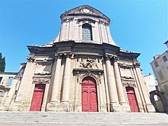 蘋果園聖母大教堂（法語：Collégiale Notre-Dame-des-Pommiers de Beaucaire）