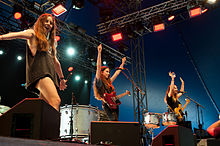 ไฮม์ในเทศกาลดนตรี Way Out West Festival ในโกเฮนเบริค , ประเทศสวีเดน ปี 2013 ซ้ายไปขวา อลาน่า , แดเนียล , เอสเต้