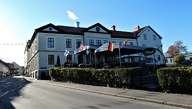 Röhsska huset i Hjo byggdes om 1933 efter ritningar av Gunnar Johansson