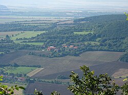 Pohled na ves z Lovoše