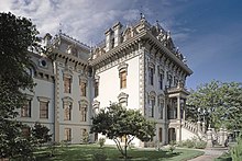 Stanford Mansion is the official reception center for the California government and one of the official workplaces for the governor. Stanford Mansion (Sacramento, California).jpg