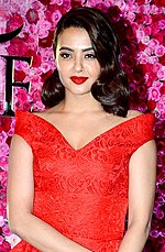 Miniatura para Surveen Chawla